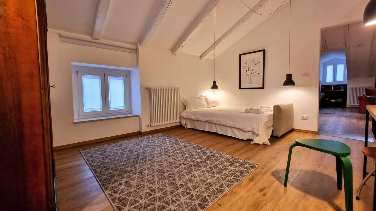 Roma 30 - Poema Apartment Триест Екстериор снимка